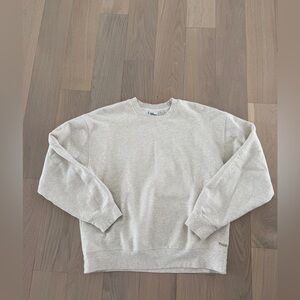 GREAT CONDITION Aritzia Cozy Fleece Perfect Crewneck
